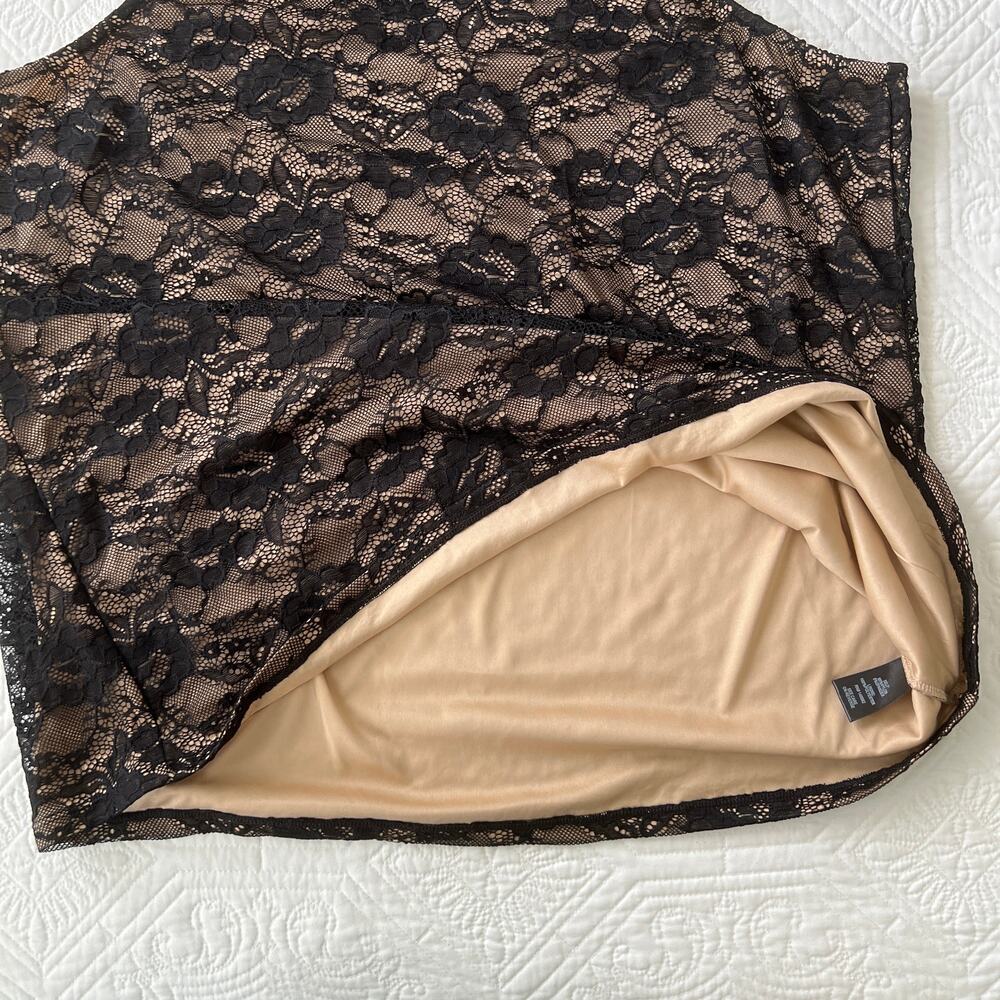 Torrid Lace Overlay Tank Black Nude Sleeveless Blouse Torrid 2 18/20 NWT - Picture 9 of 9